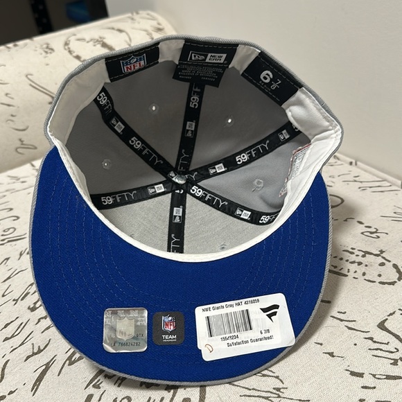 NY Giants Fitted Hat - Picture 6 of 7